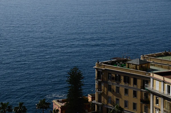 Casa en neapel junto al mar — Foto de Stock