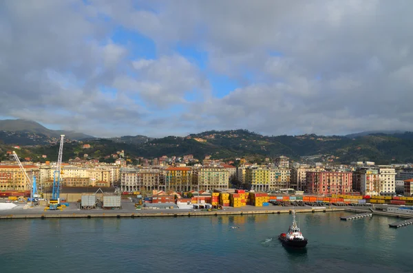 Colorful harbor in La Spezia — Stock Photo, Image