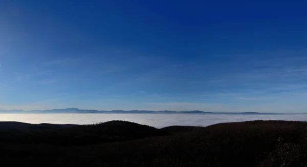Låg dimma Panorama — Stockfoto