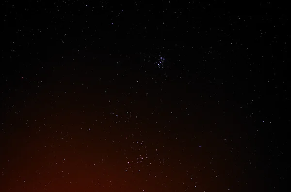 Muitas estrelas brilhantes no céu — Fotografia de Stock