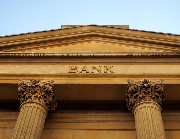 Firma bancaria en un edificio —  Fotos de Stock
