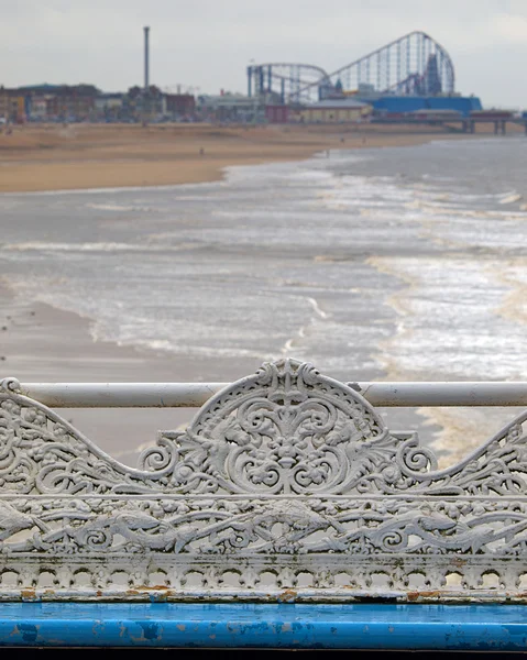 Blakpool strand met Zuidpier — Stockfoto