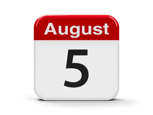 8 月 5 日カレンダー — ストック写真