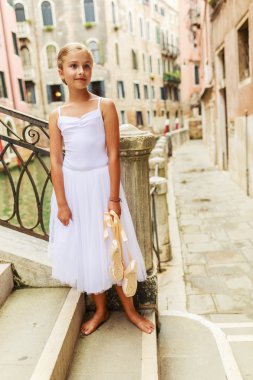 Bale, balerin - genç ve güzel balerin Venedik,