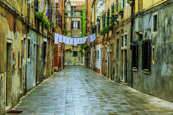 Venice, Italy - old street and historic tenements — Stock Photo, Image