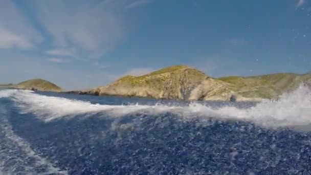 Закінф, Греція - морський круїз синій печери — стокове відео