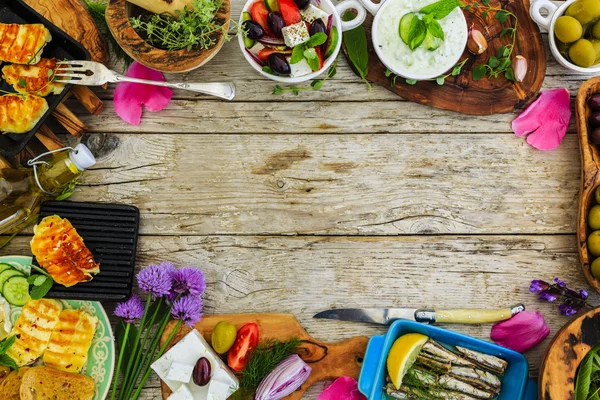 Pratos de cozinha grega - quadro com espaço de cópia — Fotografia de Stock