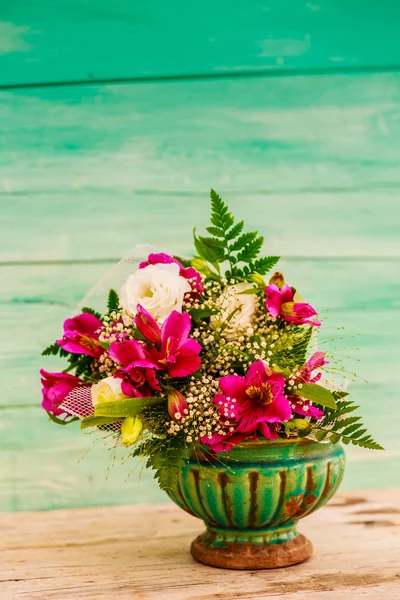 Ramo de flores de colores — Foto de Stock