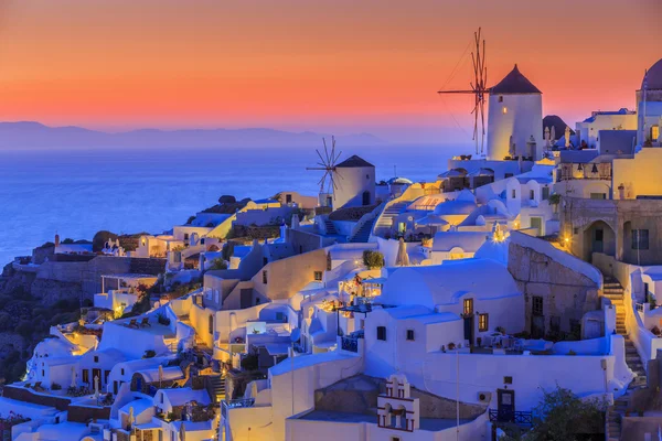 Oia au coucher du soleil, Santorin, Grèce — Photo