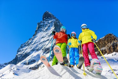 Aile kış tatil keyfi