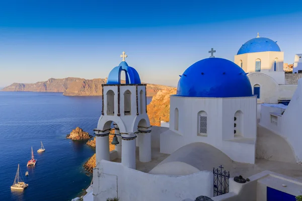 Oia bei schönem Sonnenuntergang — Stockfoto