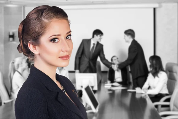 People shaking hands, finishing up a meeting — Stock Photo, Image
