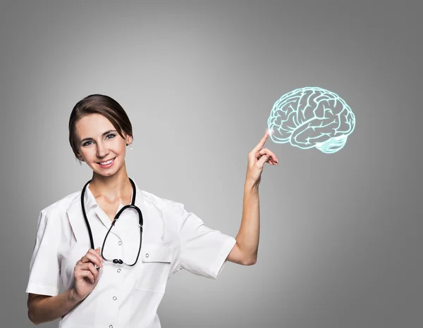 균일 한 터치에 여성 의사 그린 뇌 — 스톡 사진