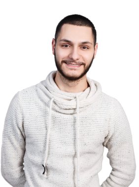 yakışıklı bir delikanlı bir gülümseme ile