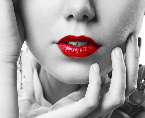 Bibir seksi dengan lipstik merah — Stok Foto