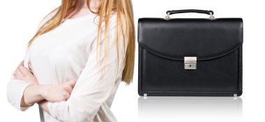 Kadın ve evrak çantası