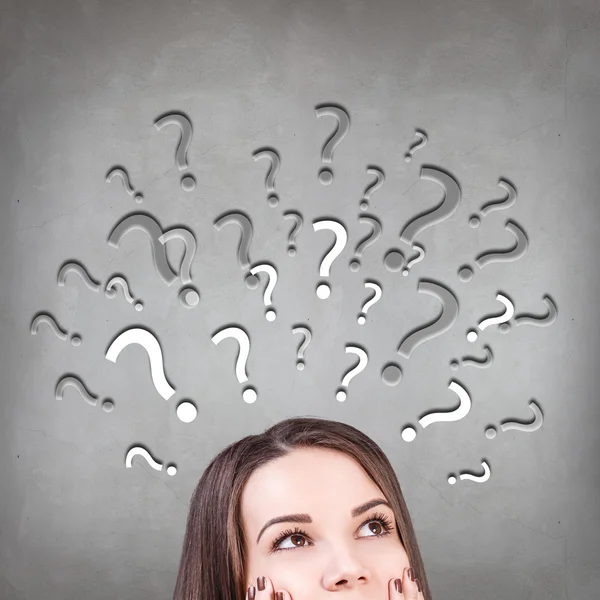 Woman has too many questions — Stock Photo, Image