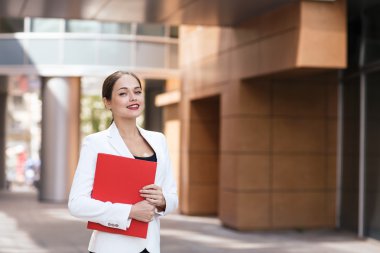 belgeler ile iş kadını