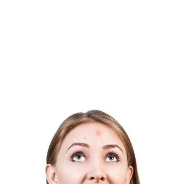 Güzel genç kadın sorunu deri ile