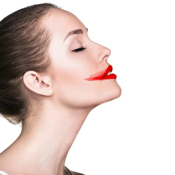 Dames gezicht met vlekkerig rode lippenstift — Stockfoto