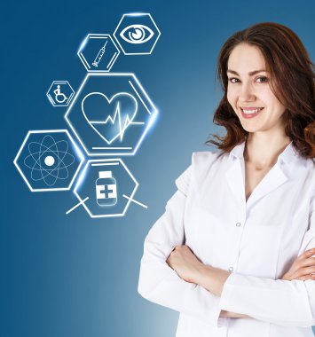 Kadın doktor sağlık kutsal kişilerin resmi ile çalışma