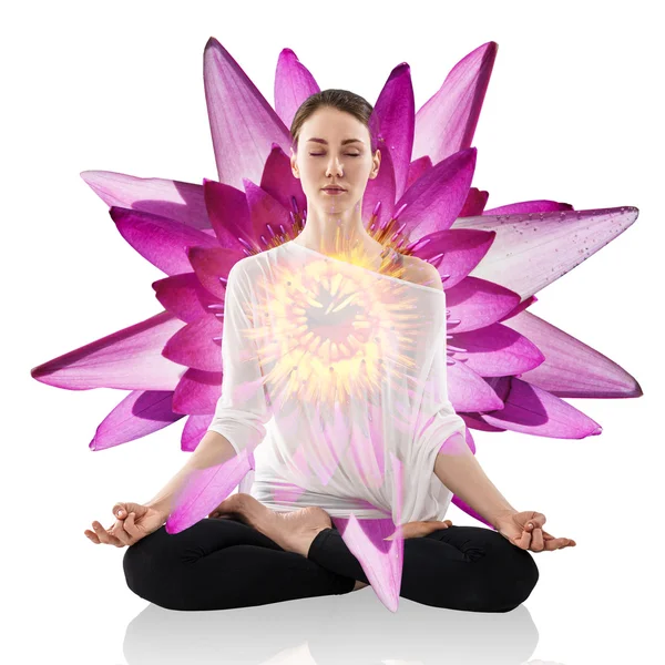 Woman practicing yoga in the lotus position — Stock Photo, Image
