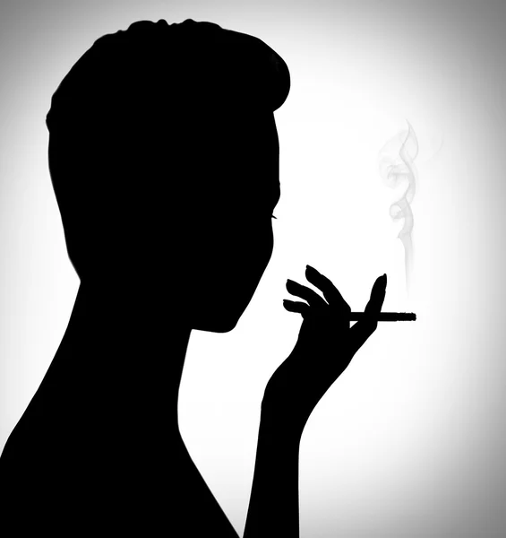 Silhueta de mulher fumante — Fotografia de Stock