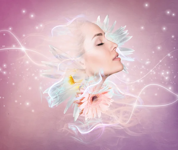 Fantasy woman with flowers, smoke and lights. — Stock Photo, Image