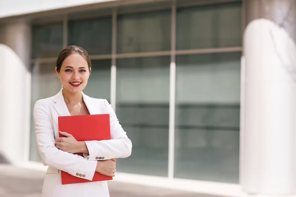 Businesswoman with documents — Stock Photo, Image