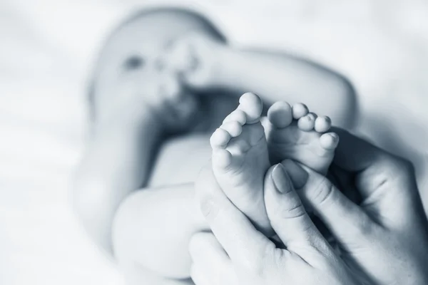 Babys legs — Stock Photo, Image