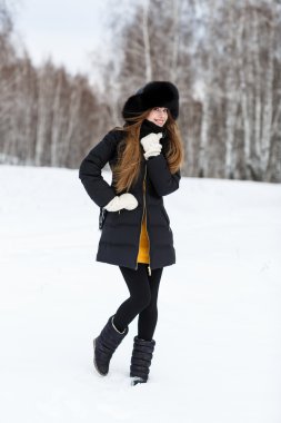 genç güzel kadın açık portresi.