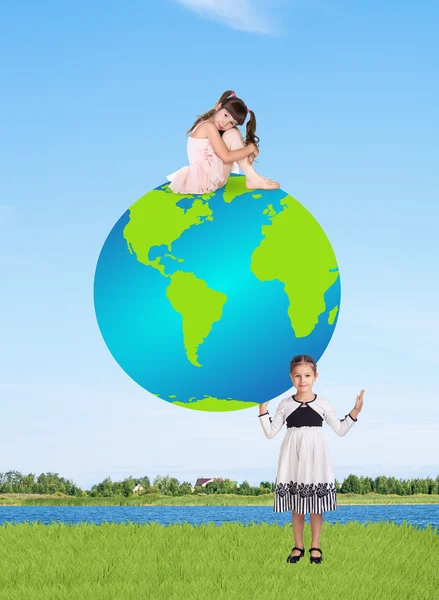 Two smiling little girls — Stock Photo, Image