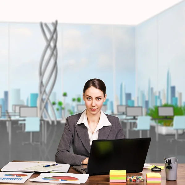 Attractive young woman working — Stock Photo, Image