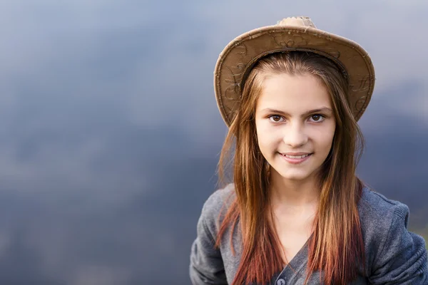 Glückliches Mädchen — Stockfoto