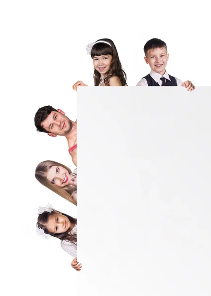 아름 다운 흰색 공백 뒤에 가족 재미 — 스톡 사진