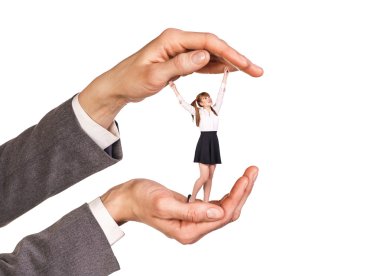 Genç kadın holding eller