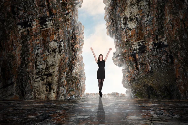 Business person in the cave — Stock Photo, Image