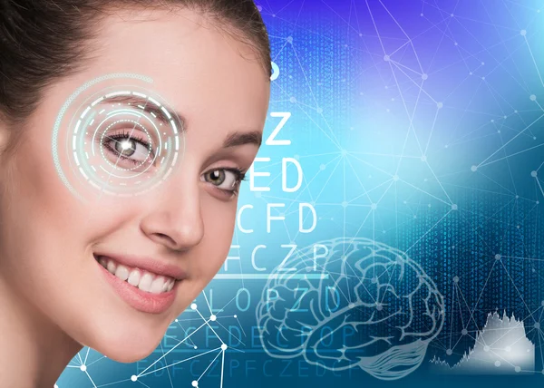Vrouw op gezichtsvermogen examen — Stockfoto