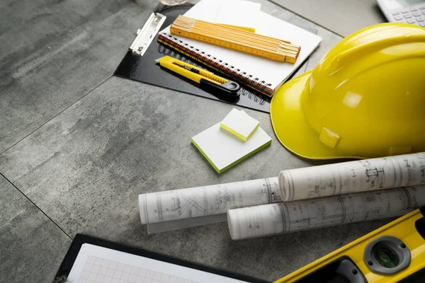 Contractor Thema Pläne Werkzeugkasten Des Auftragnehmers Gelber Hardhat Und Verleumdung — Stockfoto