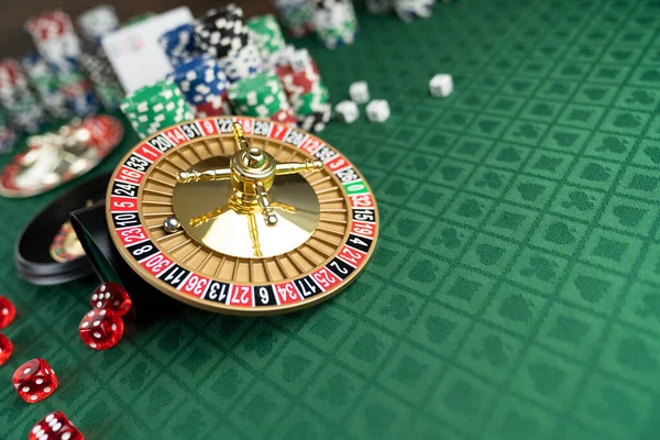 Casino Gambling Games Theme Roulette Wheel Dice Poker Chips Casino — Stock Photo, Image