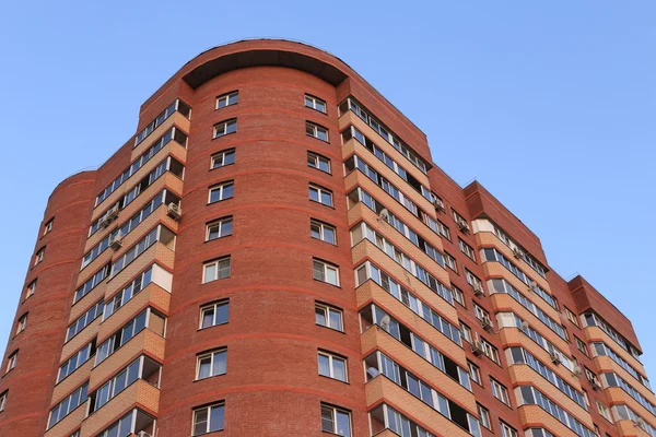  bir çok mutlu aileler için güzel bina