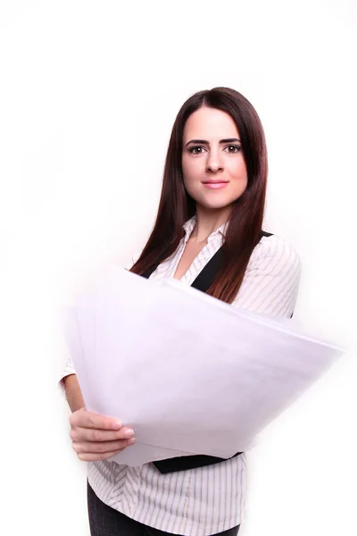 Joven mujer de negocios leyendo sobre fondo blanco — Foto de Stock