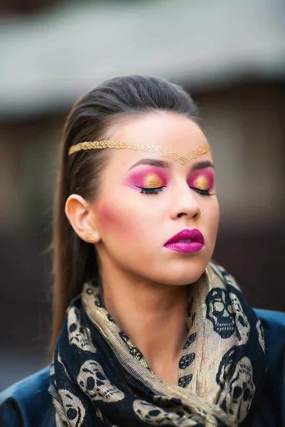 Hermosa cara de mujer. disparo exterior —  Fotos de Stock