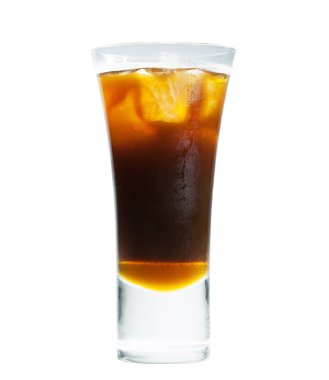 beyaz izole cam buz ile soğuk kahve