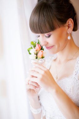 güzel genç gelin düğün makyaj ve saç bedro ile