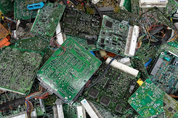 Residuos Electrónicos Placa Circuito Impreso Desecho Para Reciclaje Con Enfoque Imágenes De Stock Sin Royalties Gratis