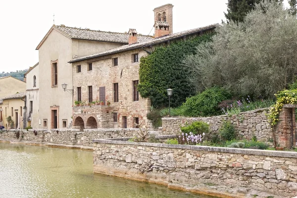 Bagno Vignoni in Val d 'Orcia, Toscana, Italia — Foto de Stock