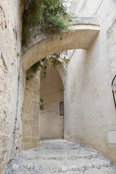 Κατά Μήκος Του Δρόμου Στο Sassi Της Matera Στη Matera — Φωτογραφία Αρχείου