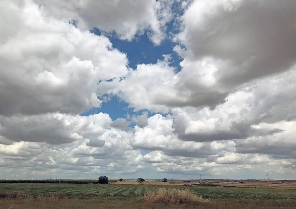 Úžasná Obloha Mrakem Nad Krajinou Poblíž Matery Basilicata Itálie — Stock fotografie