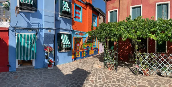 Brightly Coloured Houses Burano Island Venetian Lagoon Northern Italy Venice — Stock Photo, Image